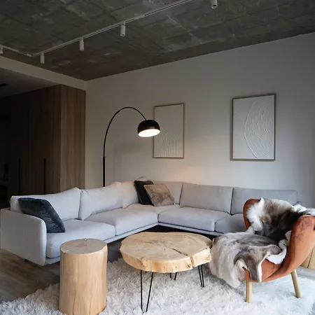 Na Turystycznej شقة شتوروك